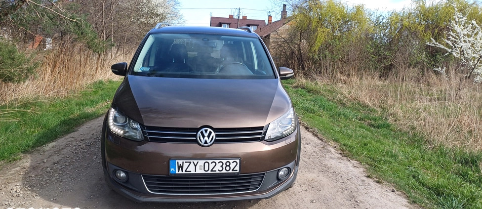 Volkswagen Touran cena 38000 przebieg: 290000, rok produkcji 2011 z Kobylin małe 211